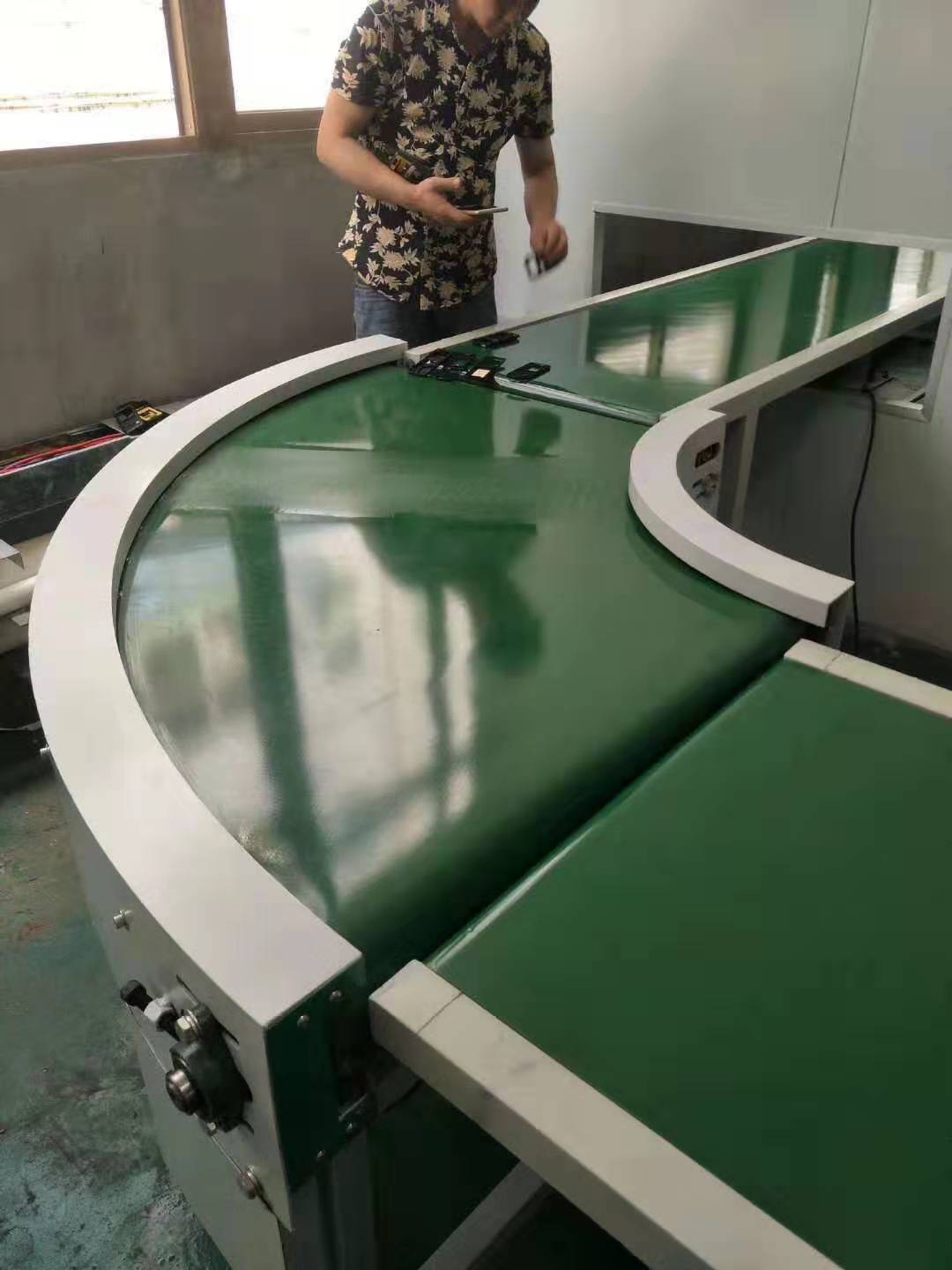 如何選擇合適的轉(zhuǎn)彎機(jī)呢？