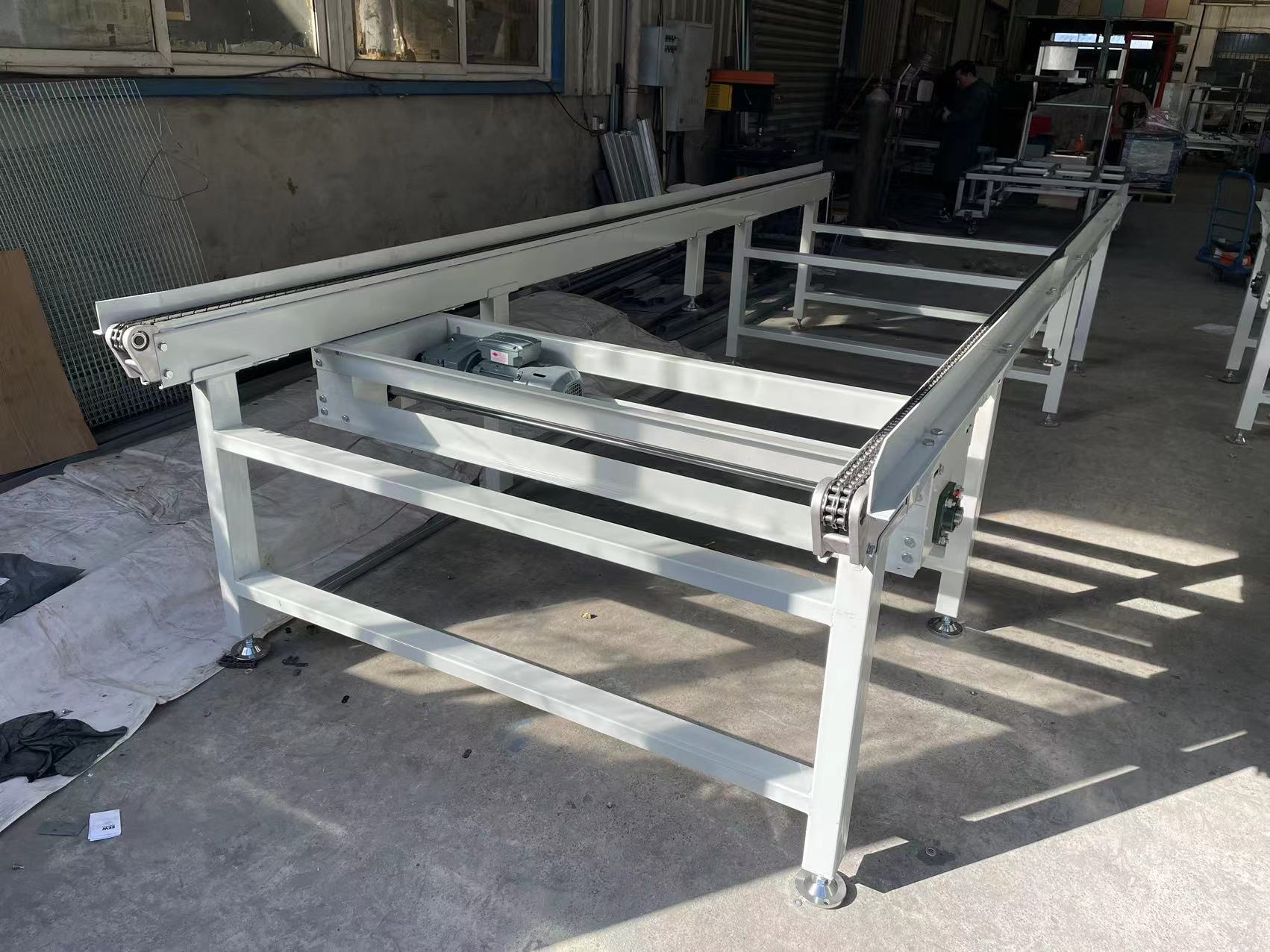 鏈條輸送機