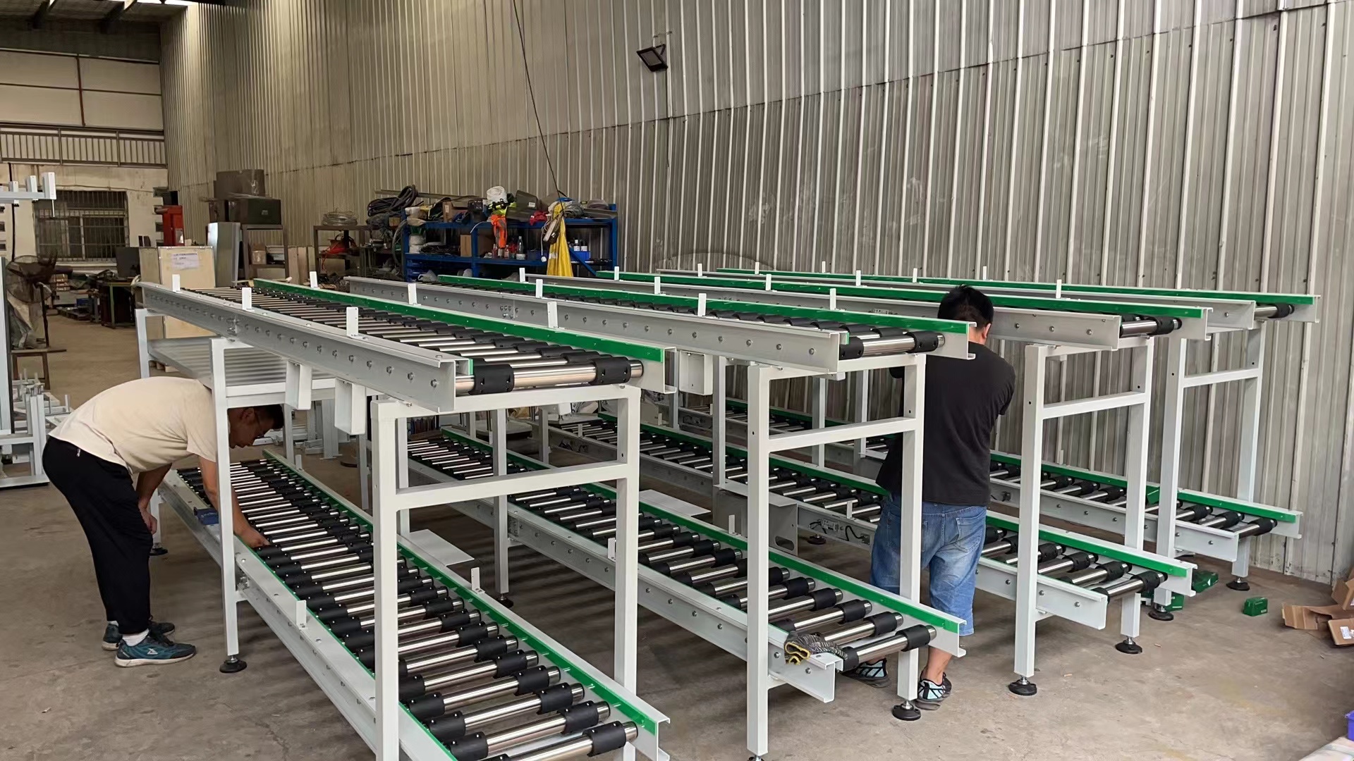 汽車電池廠專用滾筒輸送機